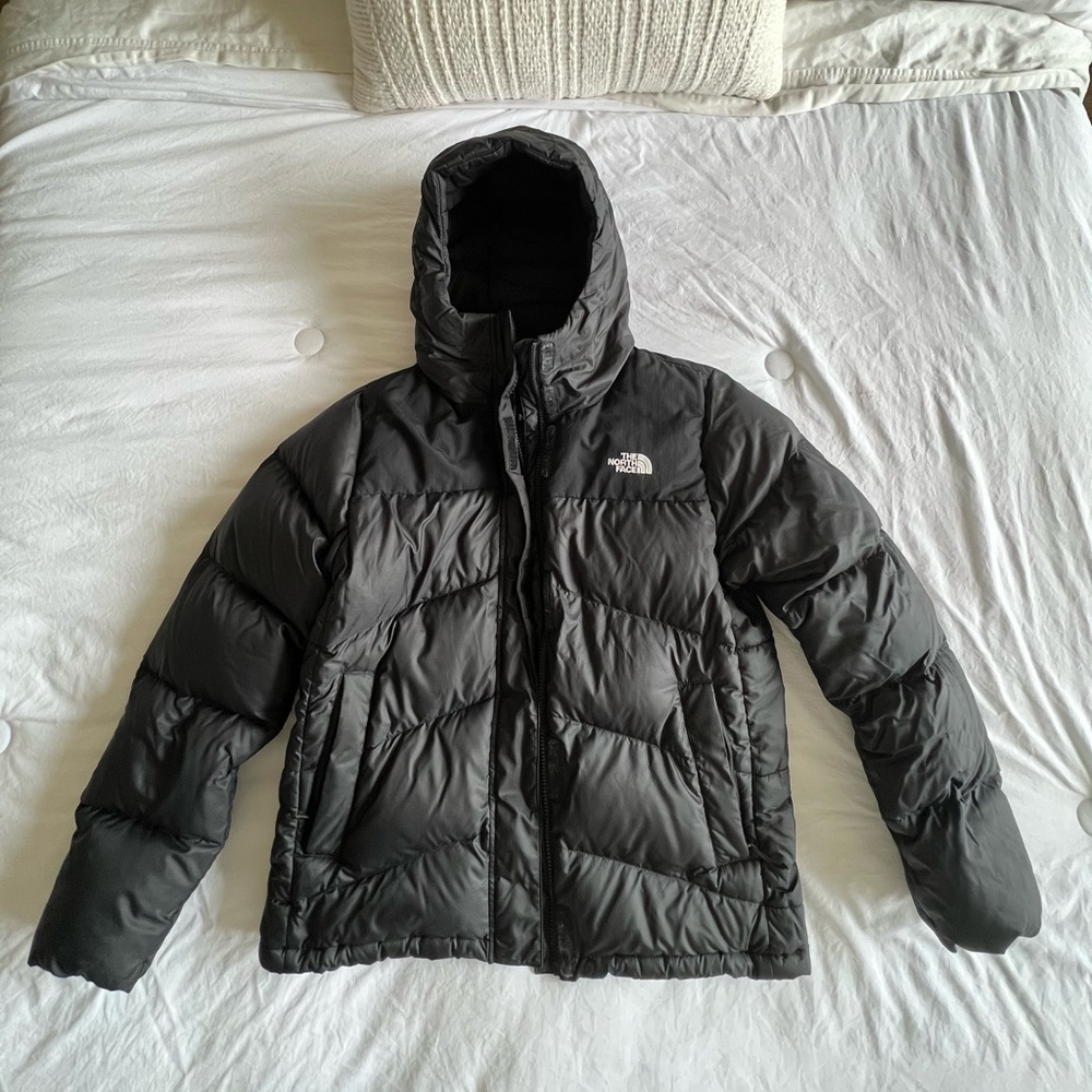 BLACK NORTH FACE PUFFER JACKET